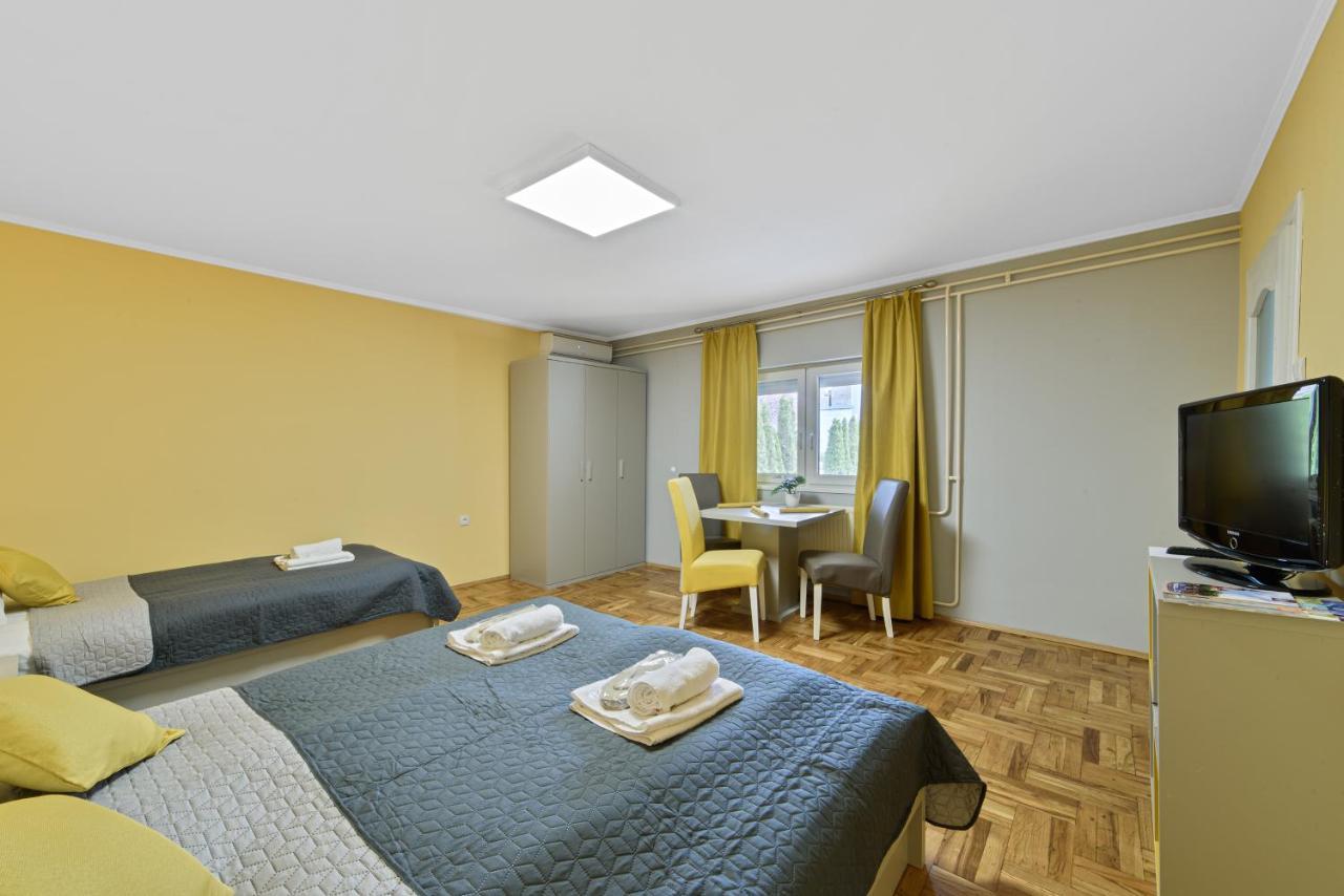 Dumalux Garden Apartment Subotica Exterior foto